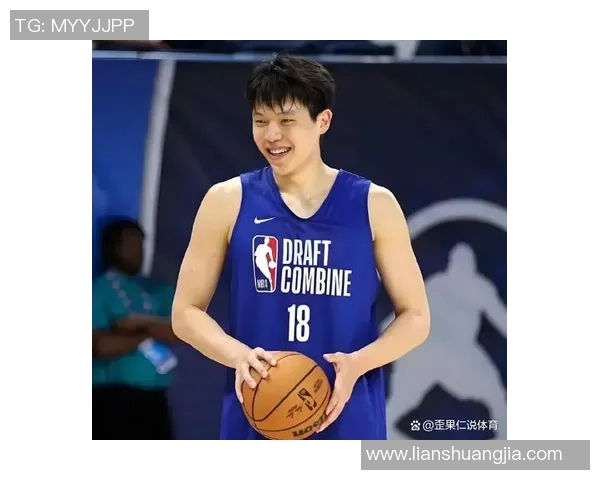 杨瀚森短暂出场表现抢眼但仍显短板被双人防守夹击引发关注